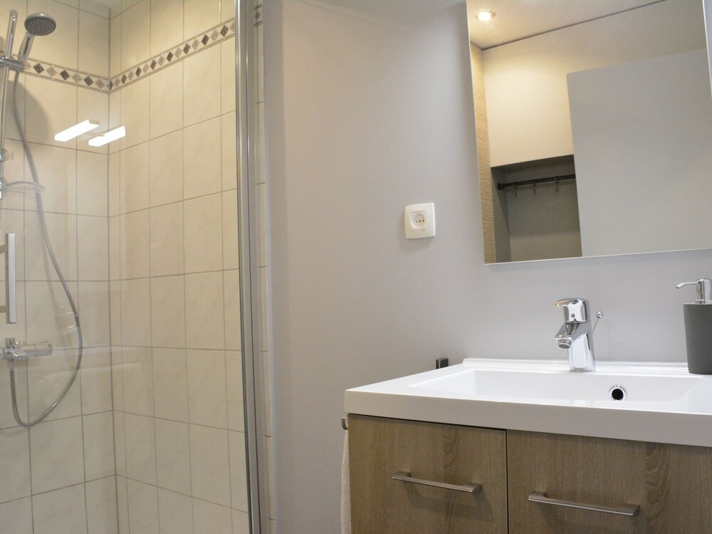 Luxurious Holiday Home in Hamoir With Terrace