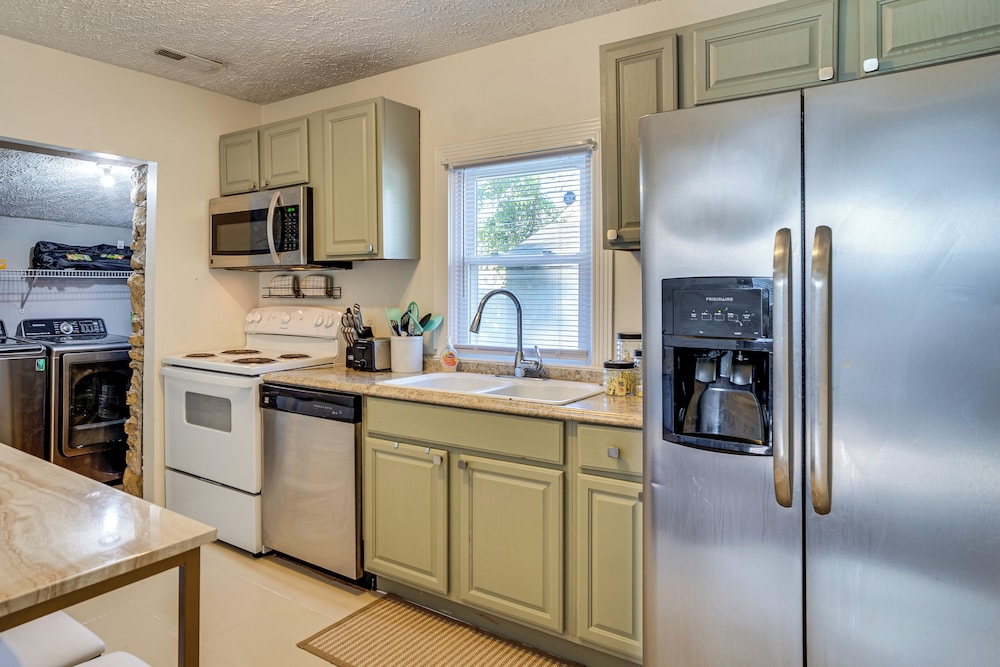 7 Mi to Broadway: Cozy, Quiet Whites Creek Retreat