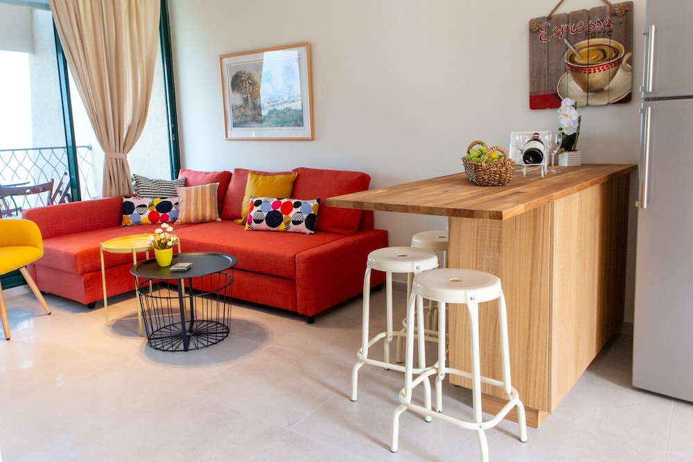 Sea View Suite, photo 9