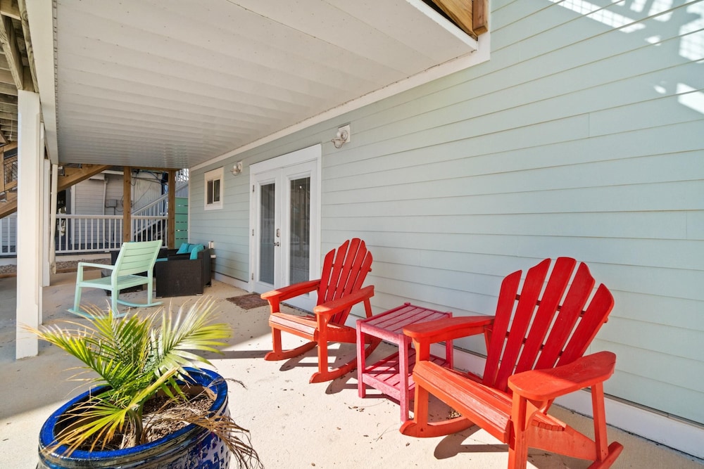 Beach House - Surfs Up Under Tow by PHG