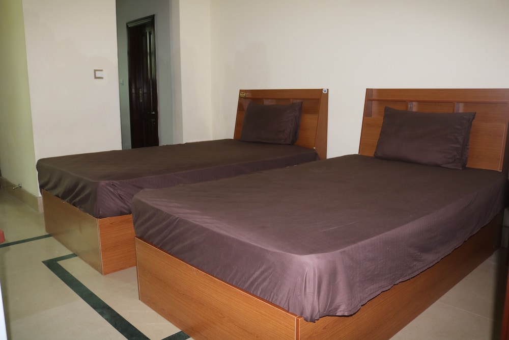 City Home Guest House view 4