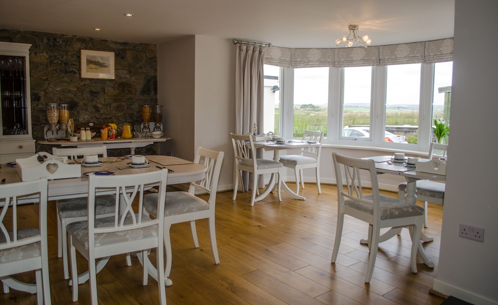 Tregaddra Farmhouse B&B