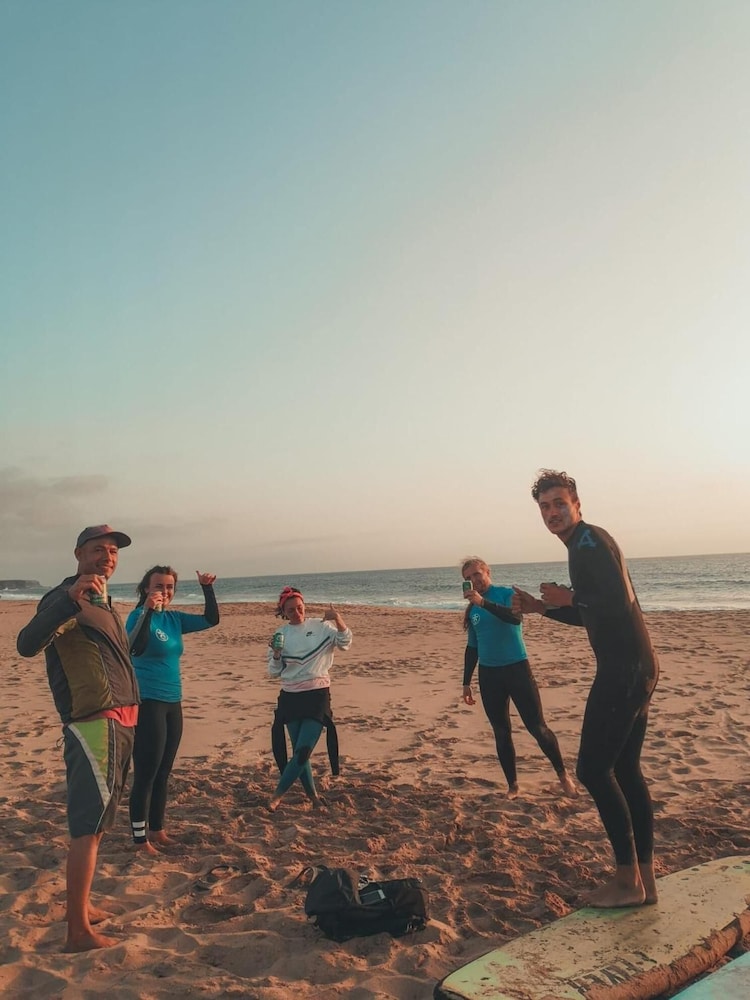 International Surf School & Camp - Hostel