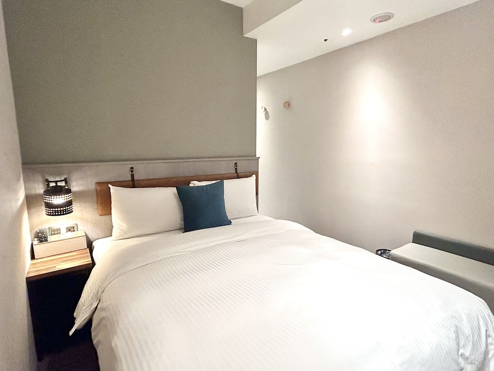 Fun Stay Inn Ximen