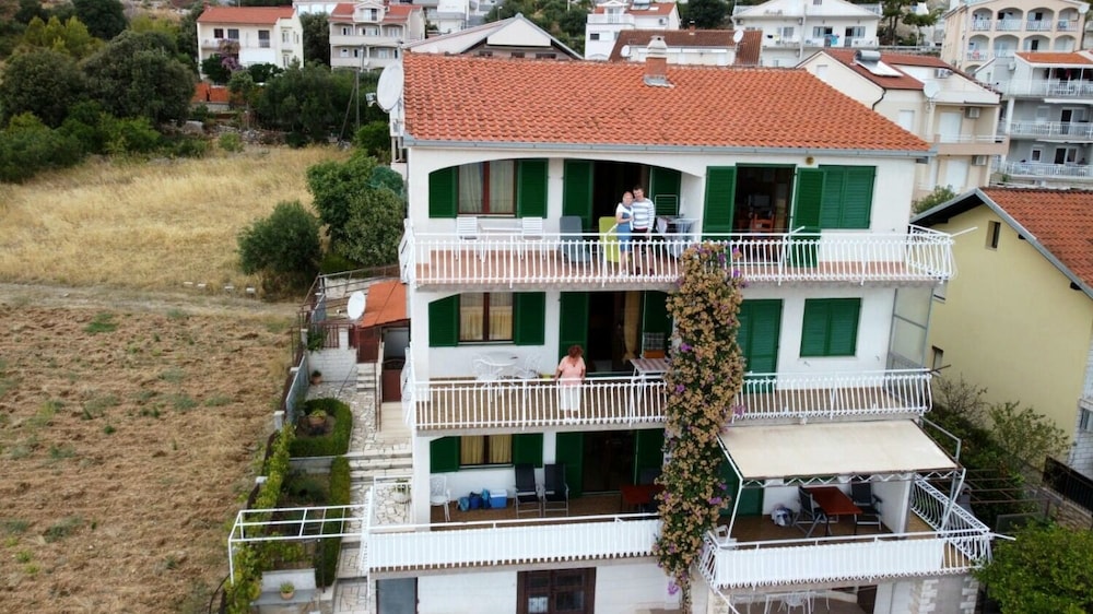 Ante - 60m From the sea - A1