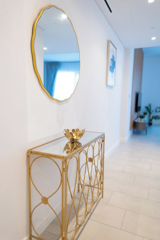 HAPPY SEASON I La Vie apartment