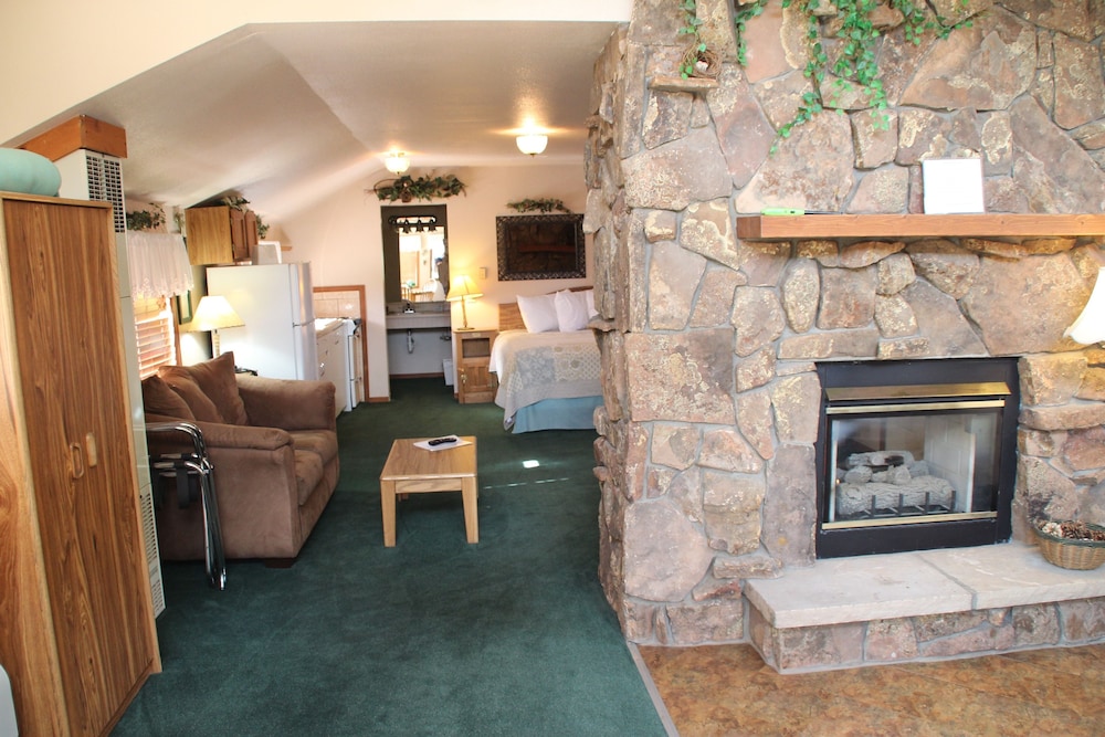 Brynwood on the River - Property Image 41