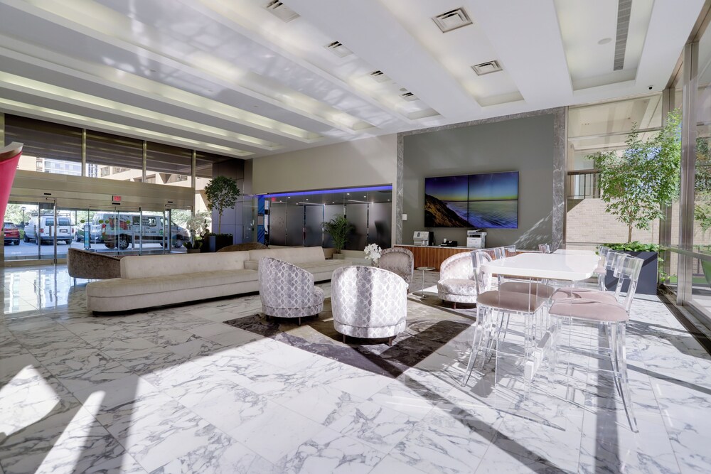 Crystal City Apt for Business Travelers