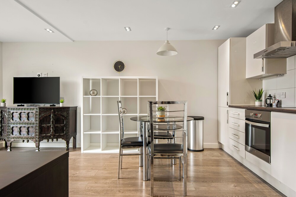 Chic and Modern Flats in Hoxton, Shoreditch