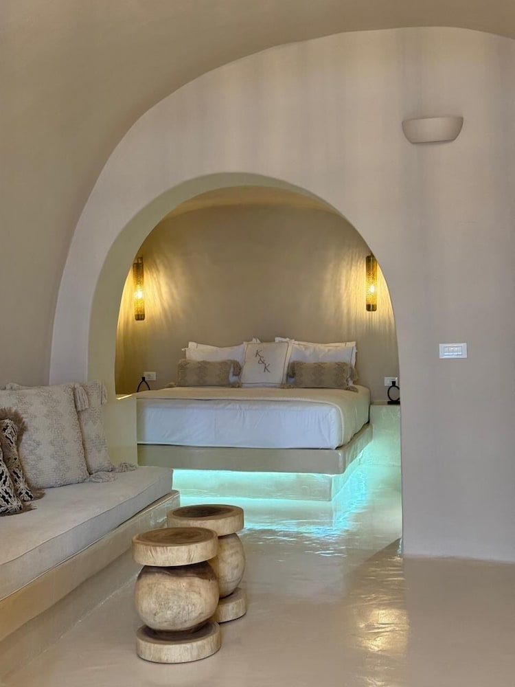 OIA Unique Homes by K&K