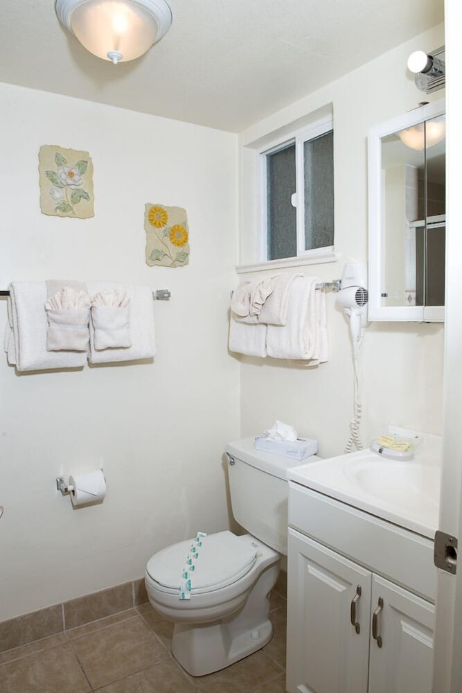 Lake Tahoe Vacations - Beachcomber Inn - Property Image 71