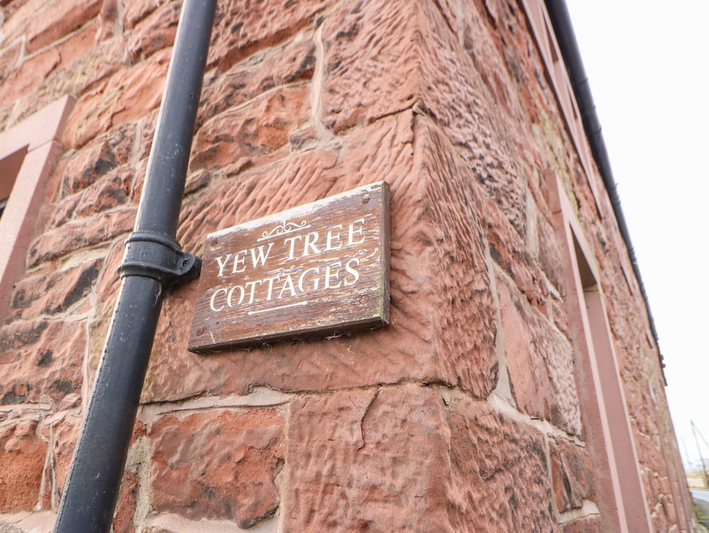 1 Yew Tree Cottages