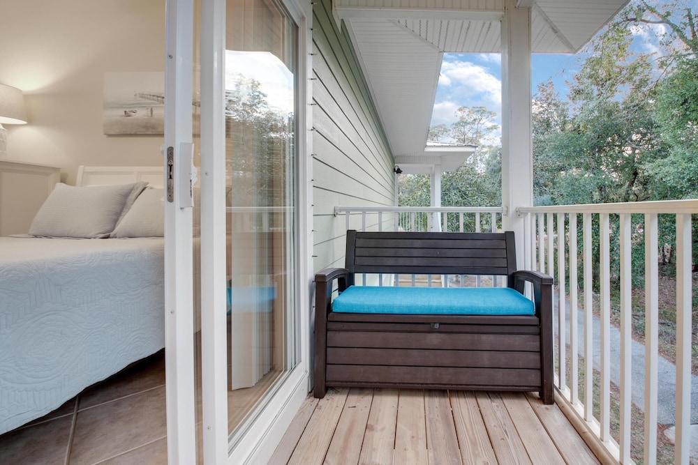 Laguna Breeze Unit C