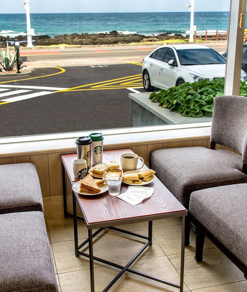 Hotel White House, Jeju City - 21