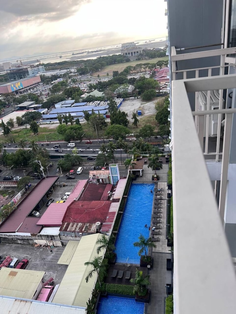 COAST RESIDENCES