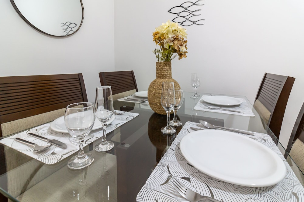 Comfort in Copacabana 9 Minutes From the Beach Cj202