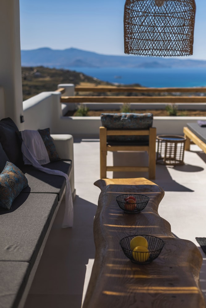 La Grande Vue Private Villas