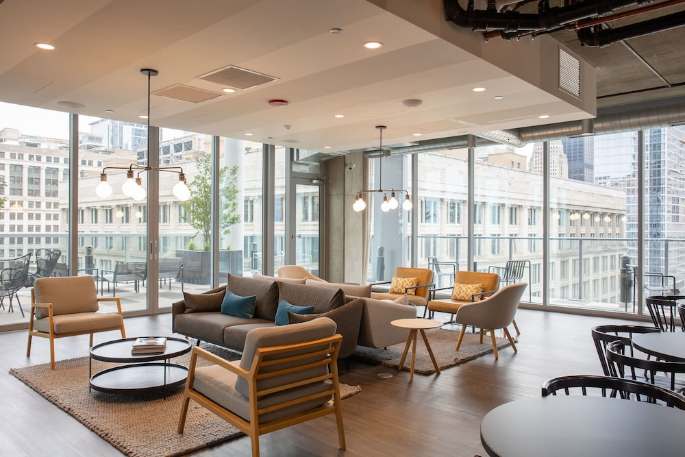 The Lyra Luxury Group Getaway - Two Penthouses