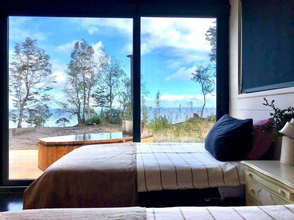 Calma Cabins
