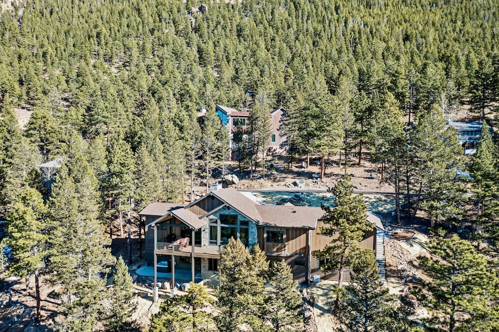 Hearthstone Luxury Vacation Rental At Windcliff 5 Bedroom Home