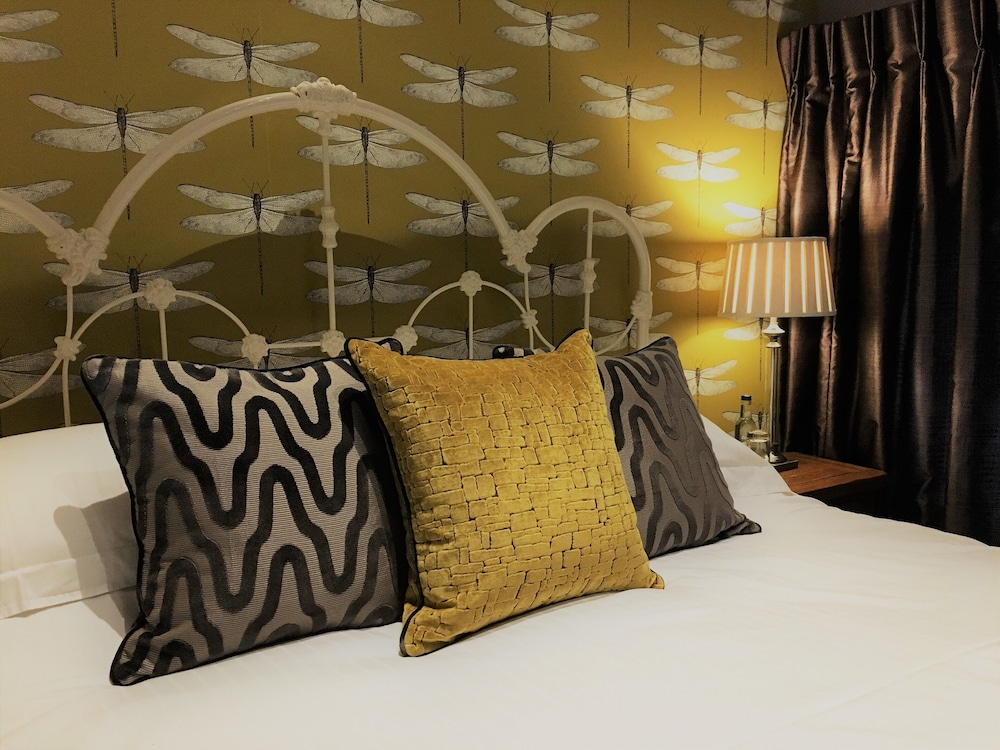 Yelverton Vacations - The Who'd Have Thought It Inn - Property Image 1