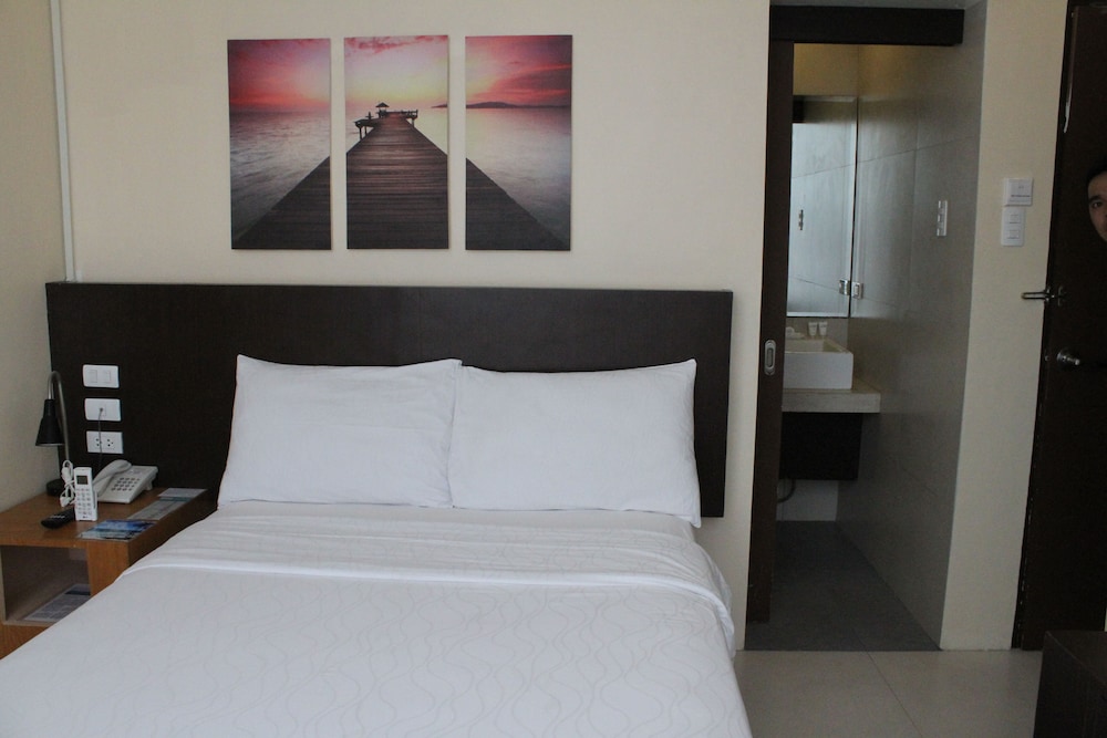 Ocean Suites Boutique Hotel