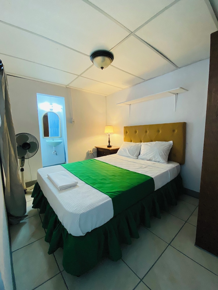 Hostal Pochote