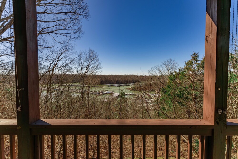 Lake It Easy 3 Level Home