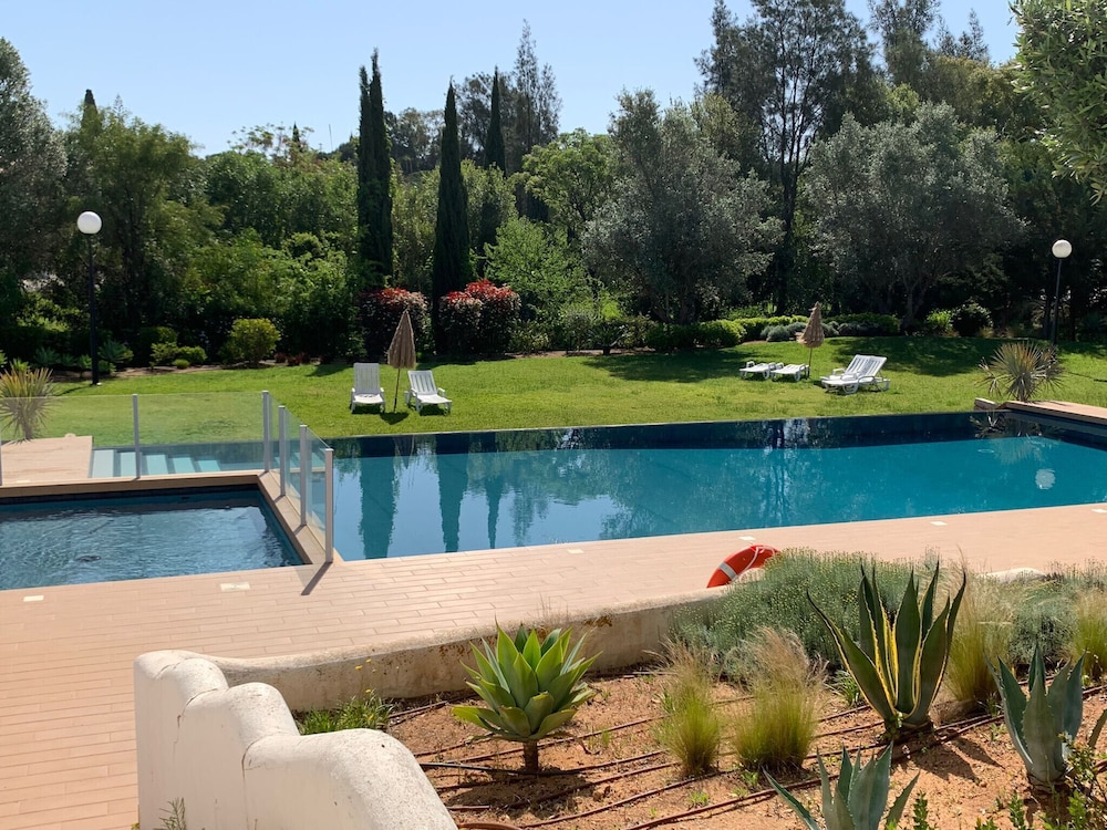 Vilamoura Club Villa 1 by Homing
