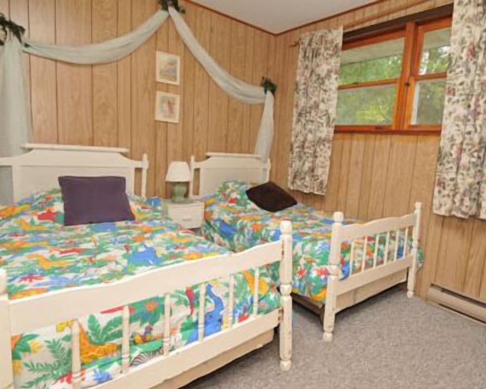 North Shore Cottages
