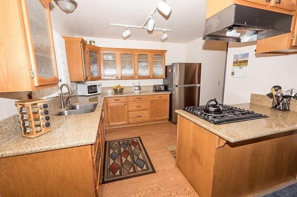 1870 Bella Coola Drive 3 Bedroom Cabin by RedAwning