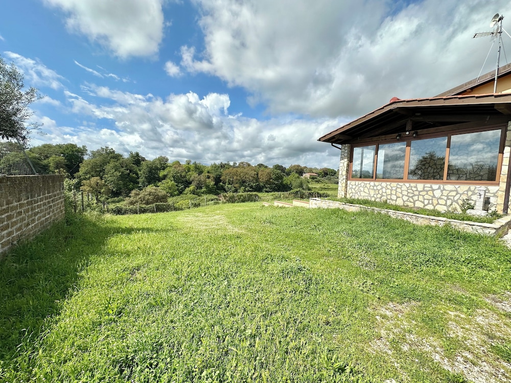 Villa Tuscia view 3