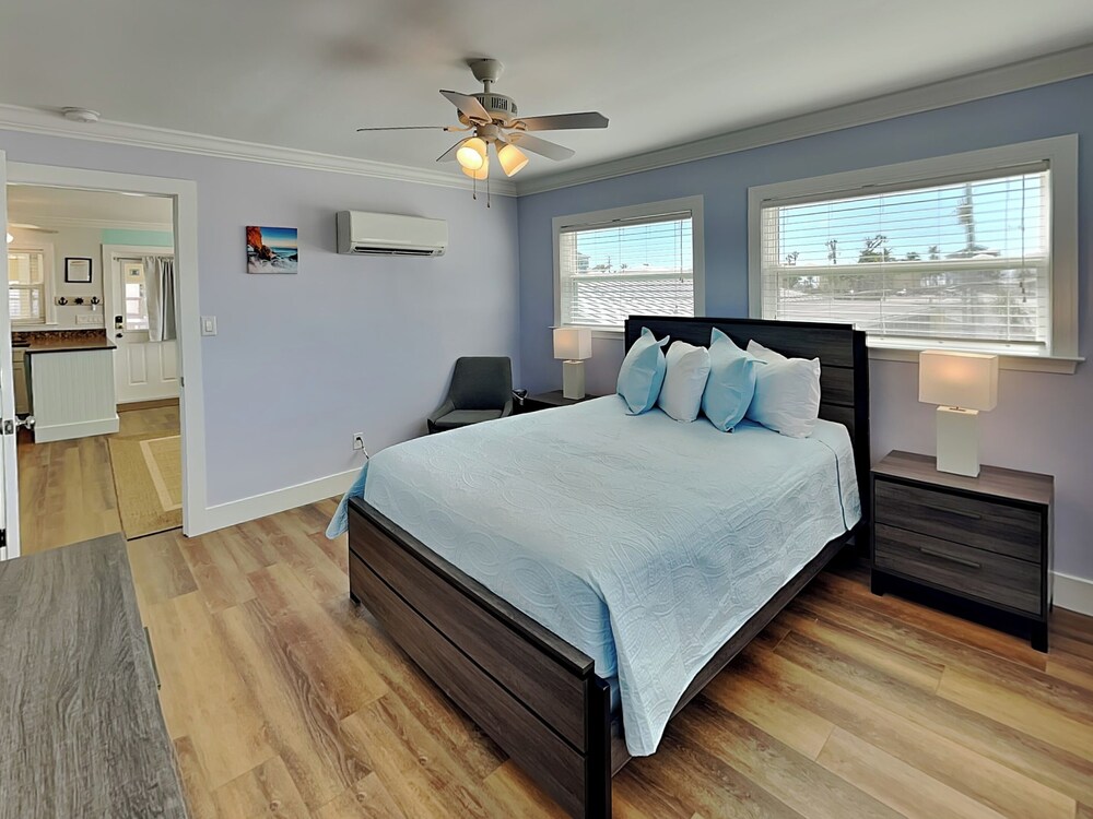The Tides Retreat by Distinctive Beach Rentals
