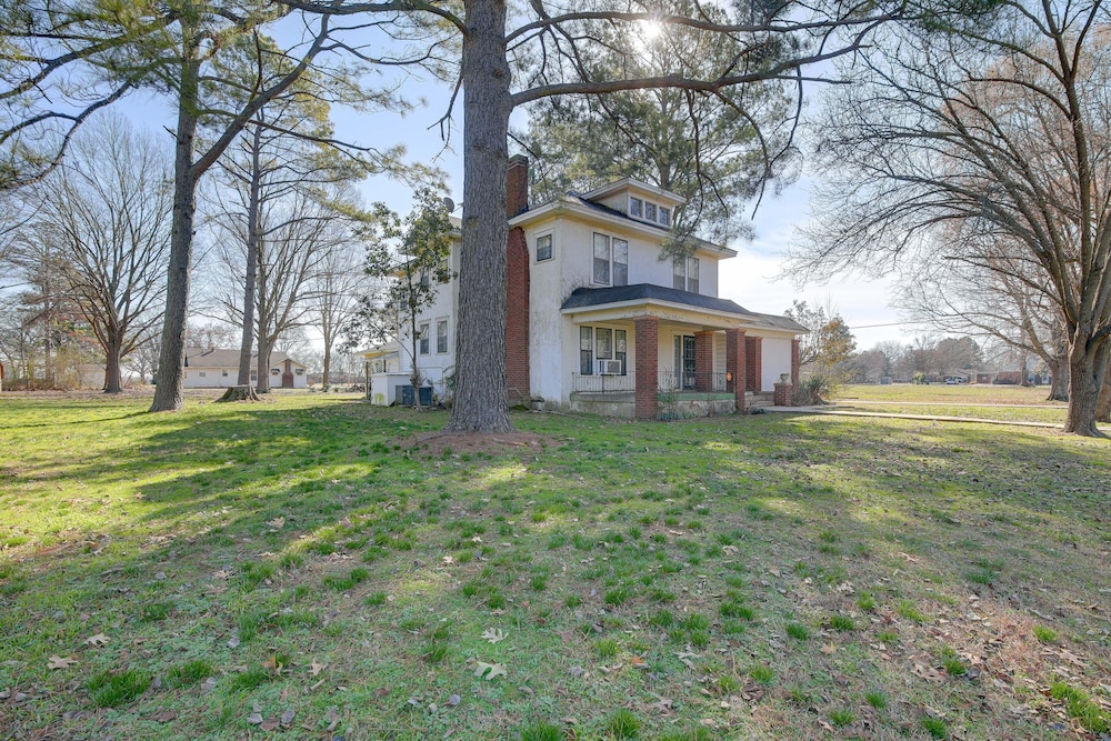 Expansive Wheatley Home ~ 65 Mi to Memphis! view 5