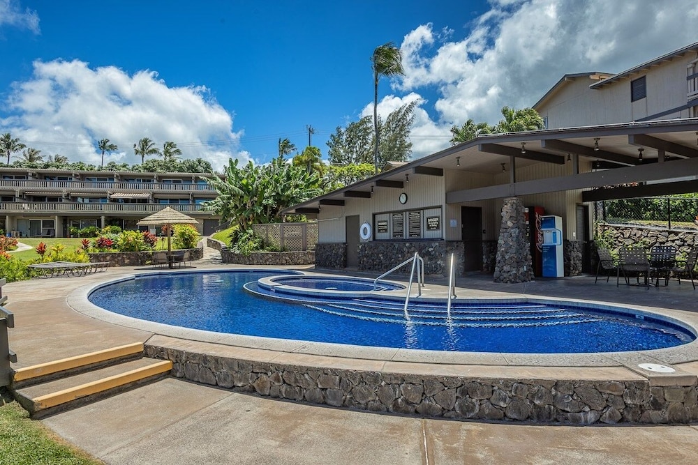 Kahana Sunset E5e 1 Bedroom Condo