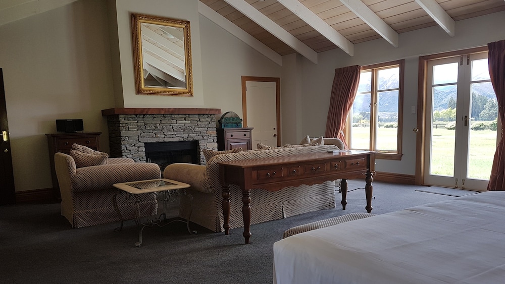 Grasmere High Country Bed & Breakfast Lodge view 3