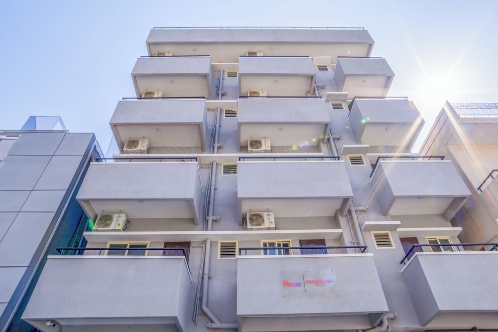 Housr Marathahalli Near Bagmane Park