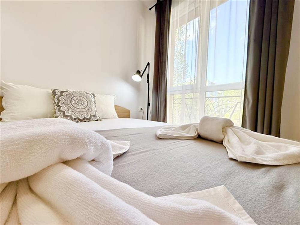 Menada Aphrodite Green Apartments