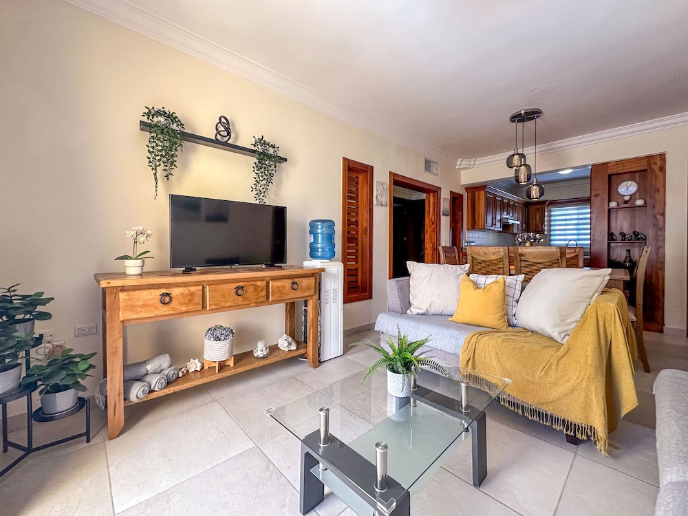 Cozy Apartment Close to the Beach