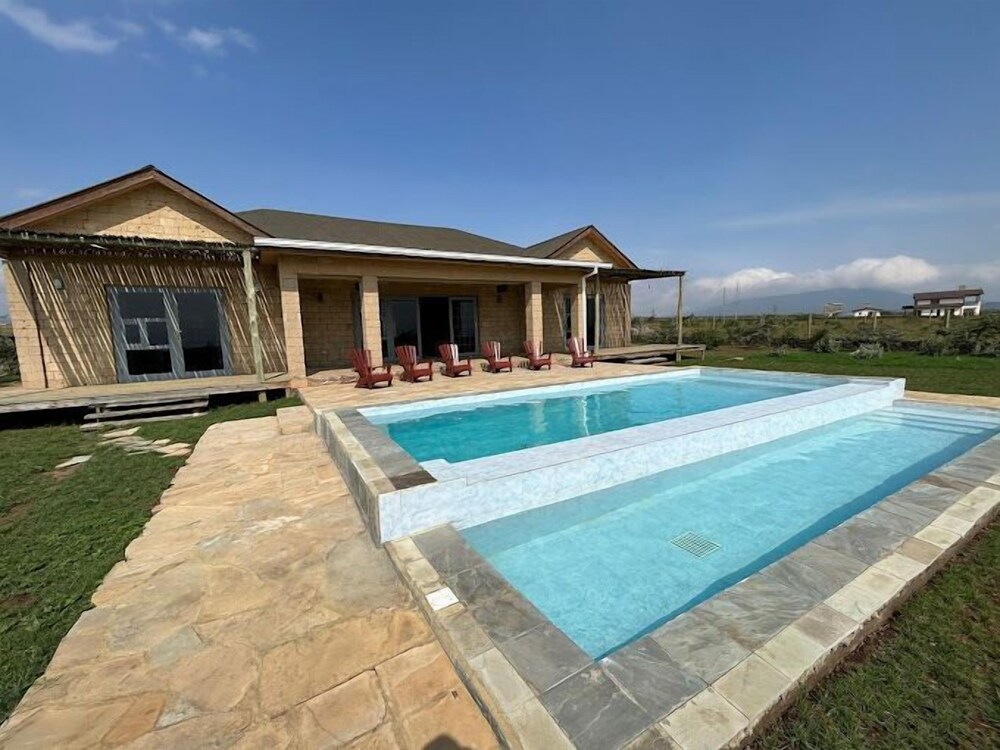 Lux Suites Leilani Annex Naivasha