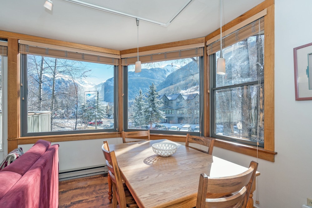 Plunge A by Avantstay Stunning Views & A Block From Lift #7 view 4