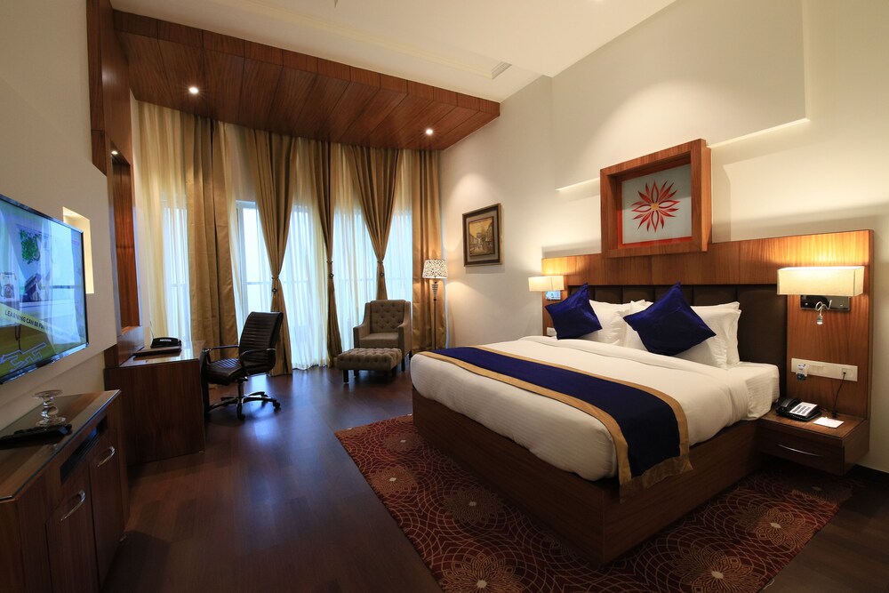 Aveo by Amatra- Kashipur