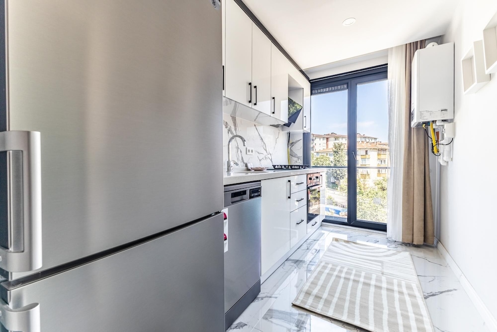 Superb Duplex Flat With Terrace in Umraniye