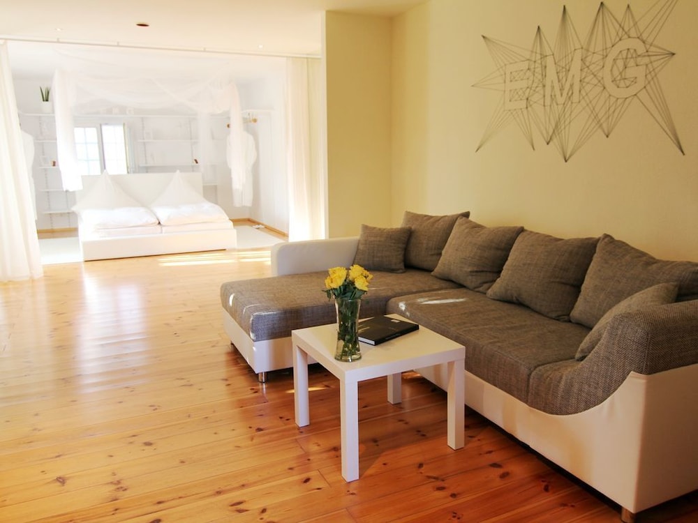 B&B Emg view 5