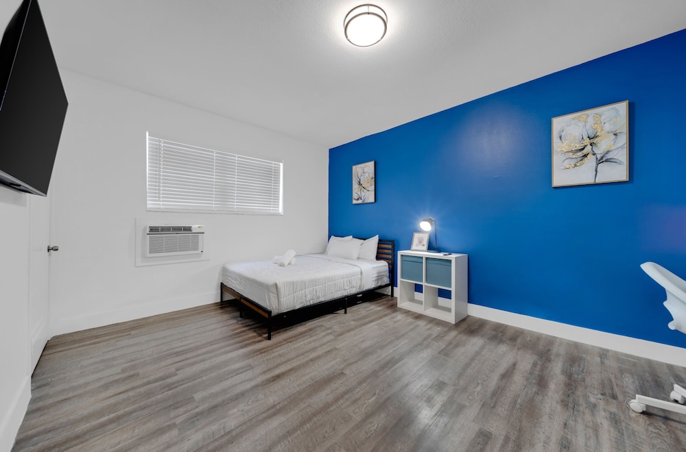 Cozy Haven Retreat in Little Havana