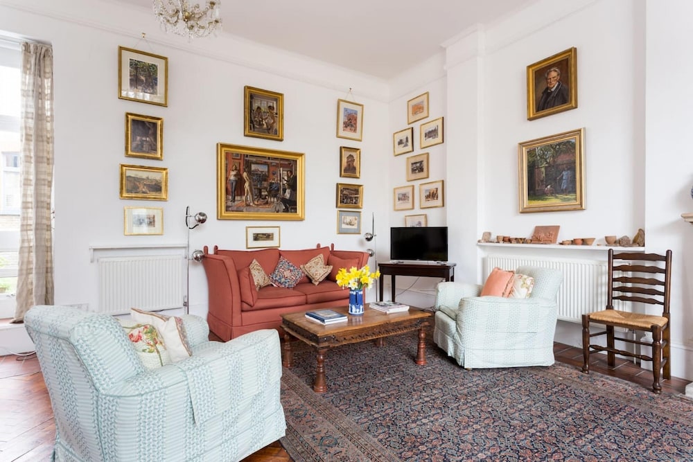 Artistic 1bed Flat
