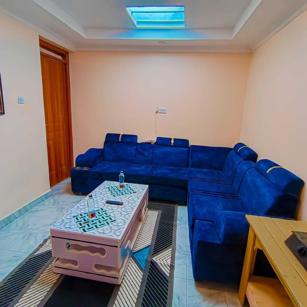 Jacaranda Luxury Suites