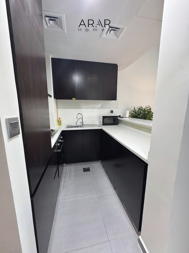 1BR Near metro.Canal  View. Mer. 1709
