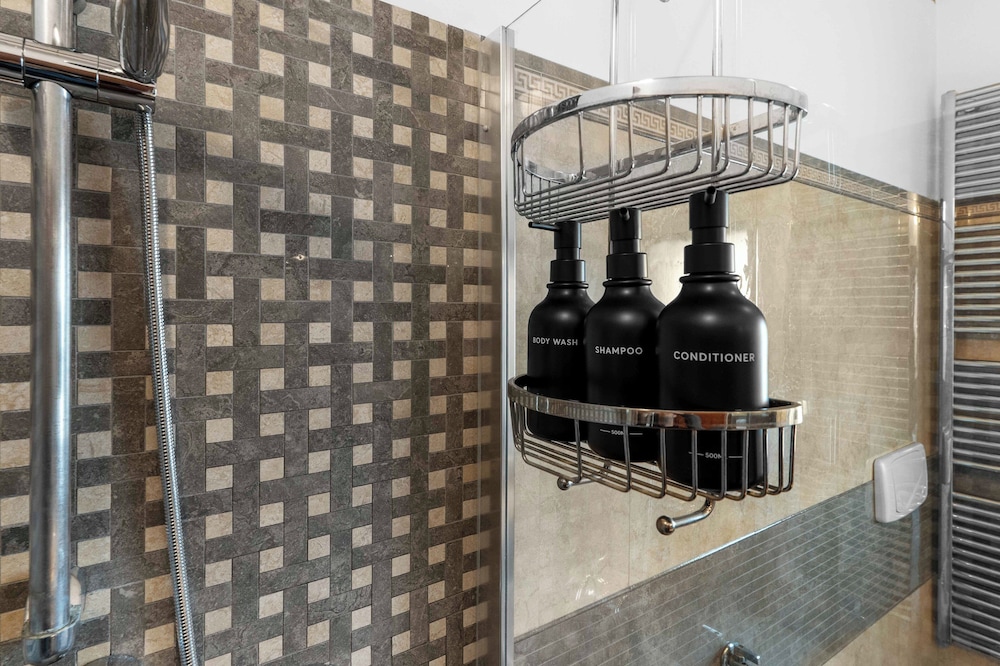 Stylish Penthouse in Sesto San Giovanni