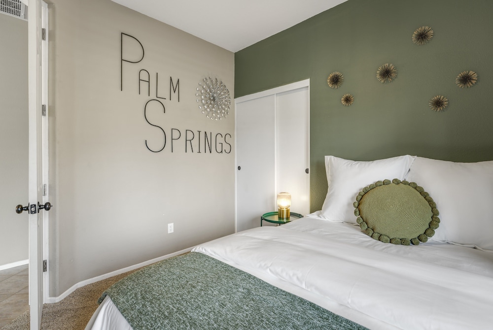 The Cozy Vibe w/ Pool & Spa